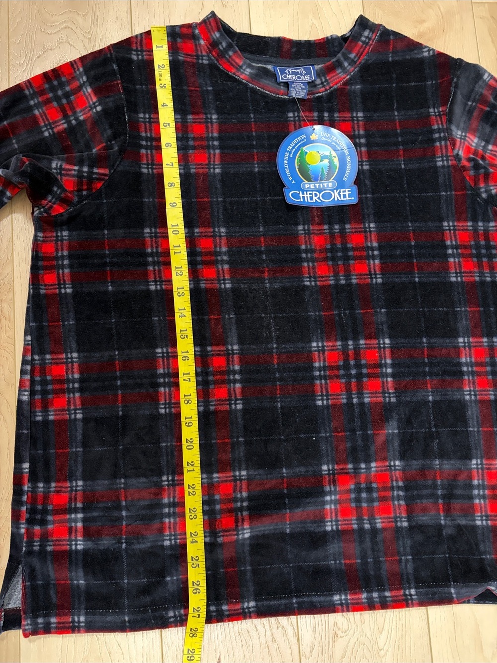 Cherokee Plaid Velvet Crewneck Top, sz XL Petite - Picture 10 of 11